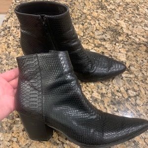 Coconuts by Matisse booties